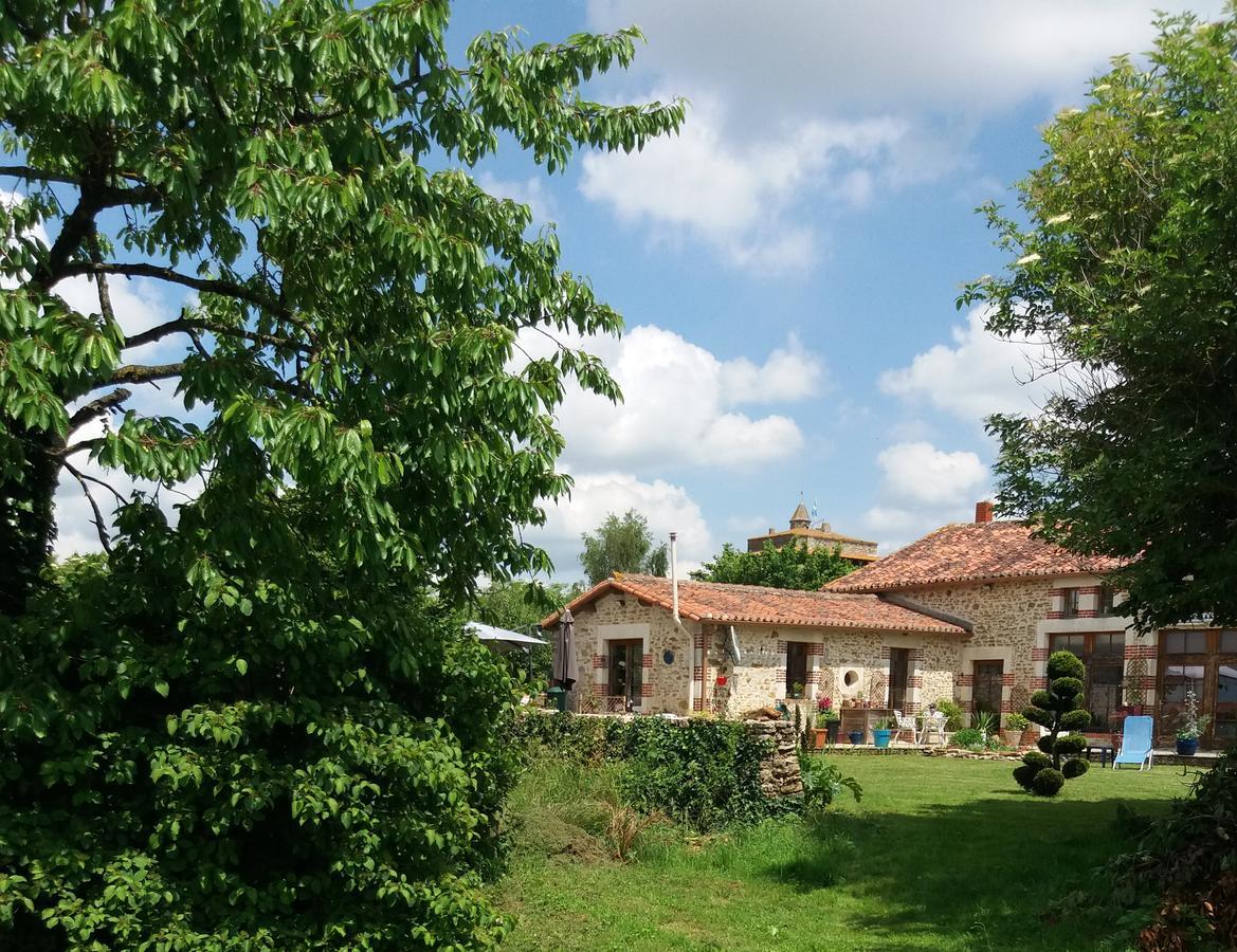 Le Patronage Villa Bazoges-en-Pareds Exterior photo